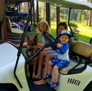 Meet your Posher, Debbie